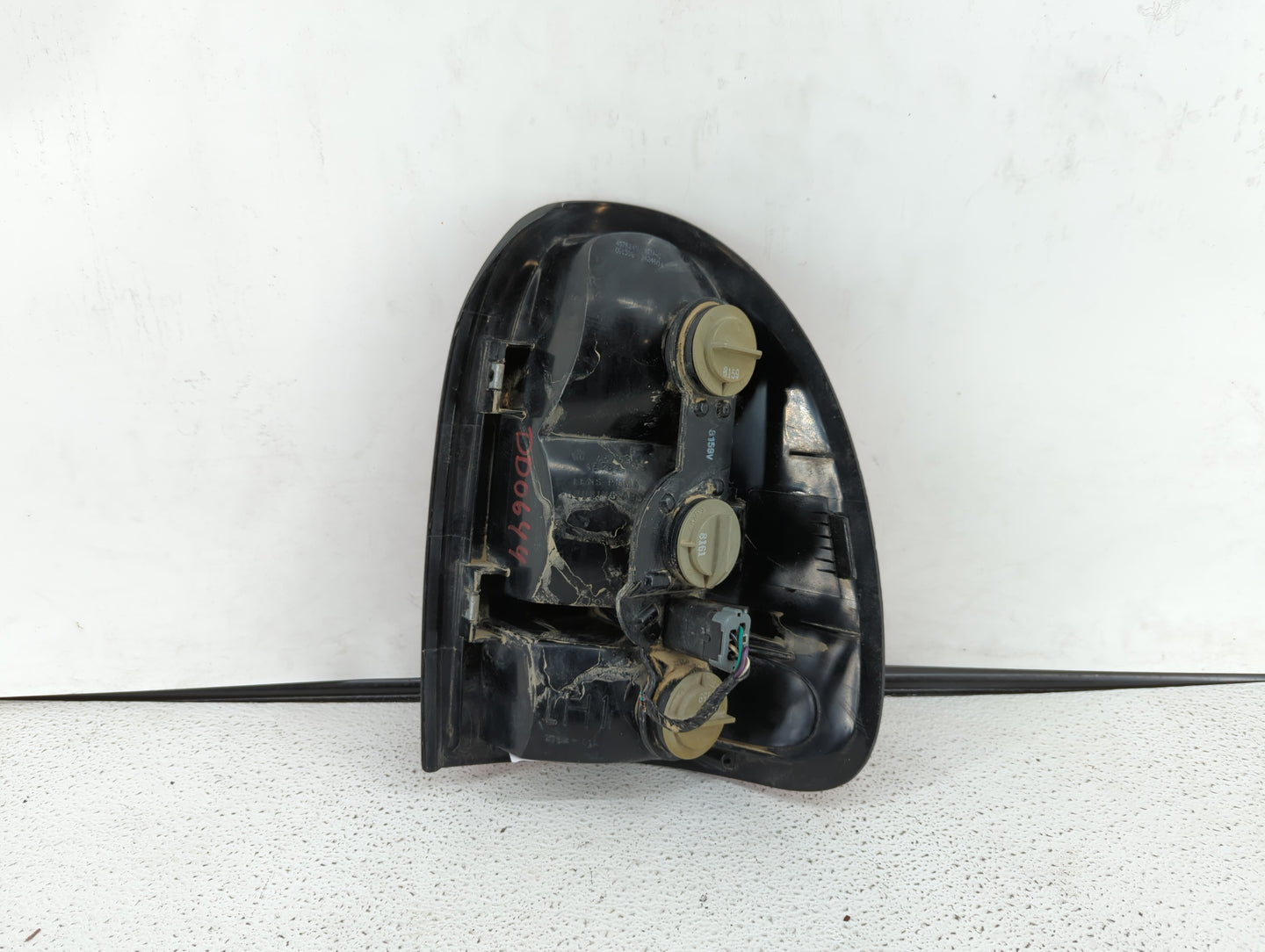 2000 Honda Accord Tail Light Assembly Passenger Right OEM P/N:457636 19284 Fits OEM Used Auto Parts - Oemusedautoparts1.com