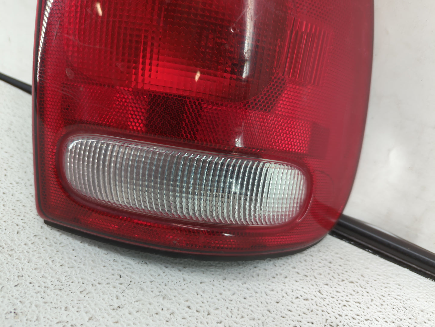 2000 Honda Accord Tail Light Assembly Passenger Right OEM P/N:4576362 19284 Fits OEM Used Auto Parts - Oemusedautoparts1.com