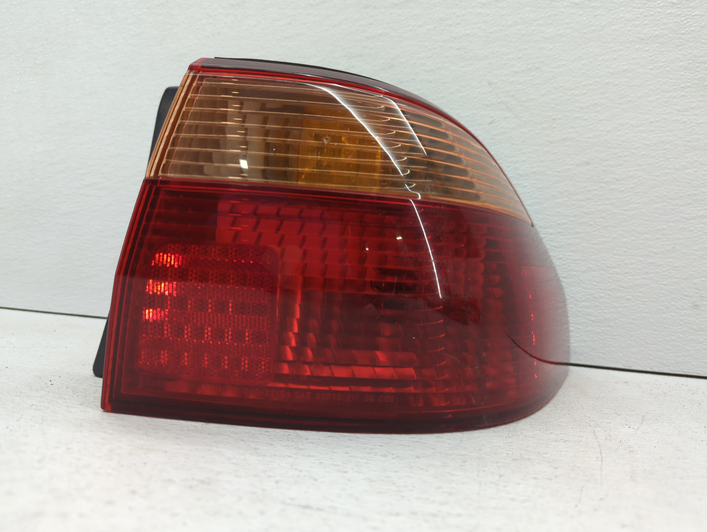 1998-2000 Honda Accord Tail Light Assembly Passenger Right OEM P/N:2VA 938 864 Fits Fits 1998 1999 2000 OEM Used Auto Parts 