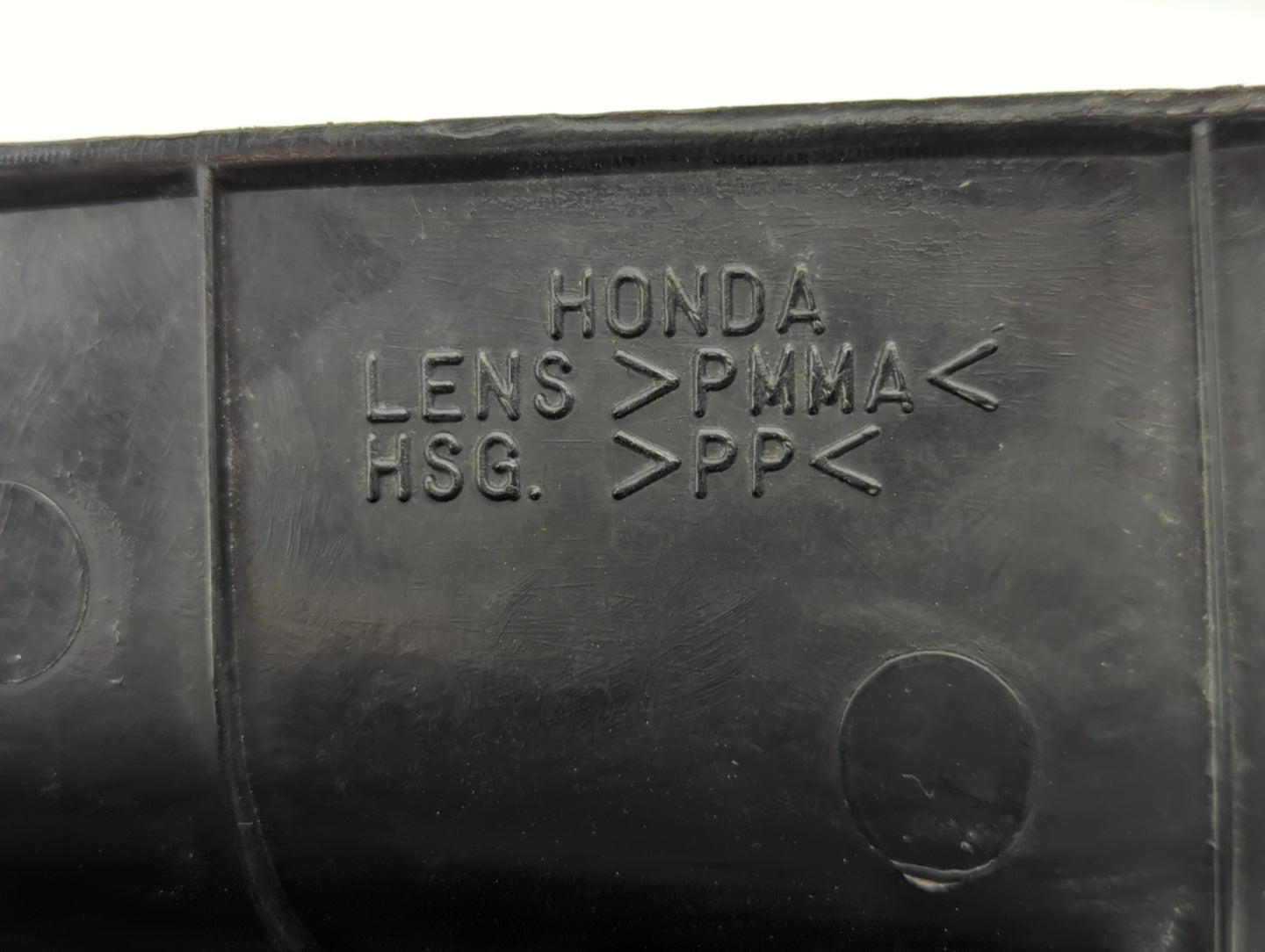 1998-2000 Honda Accord Tail Light Assembly Passenger Right OEM P/N:2VA 938 864 Fits Fits 1998 1999 2000 OEM Used Auto Parts 