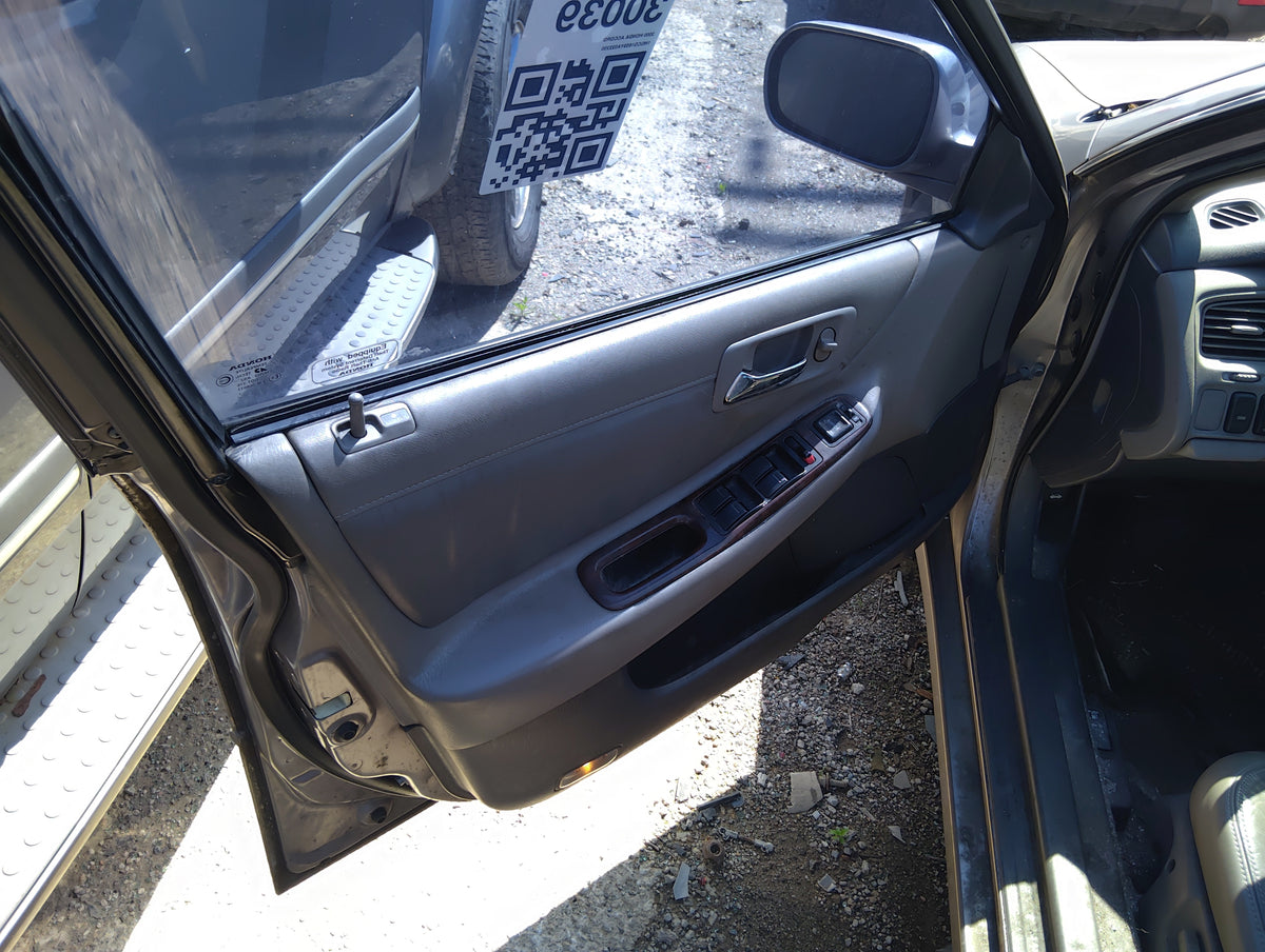 2000 Honda Accord Front Left Driver Interior Door Panel Trim 5032796 - Oemusedautoparts1.com