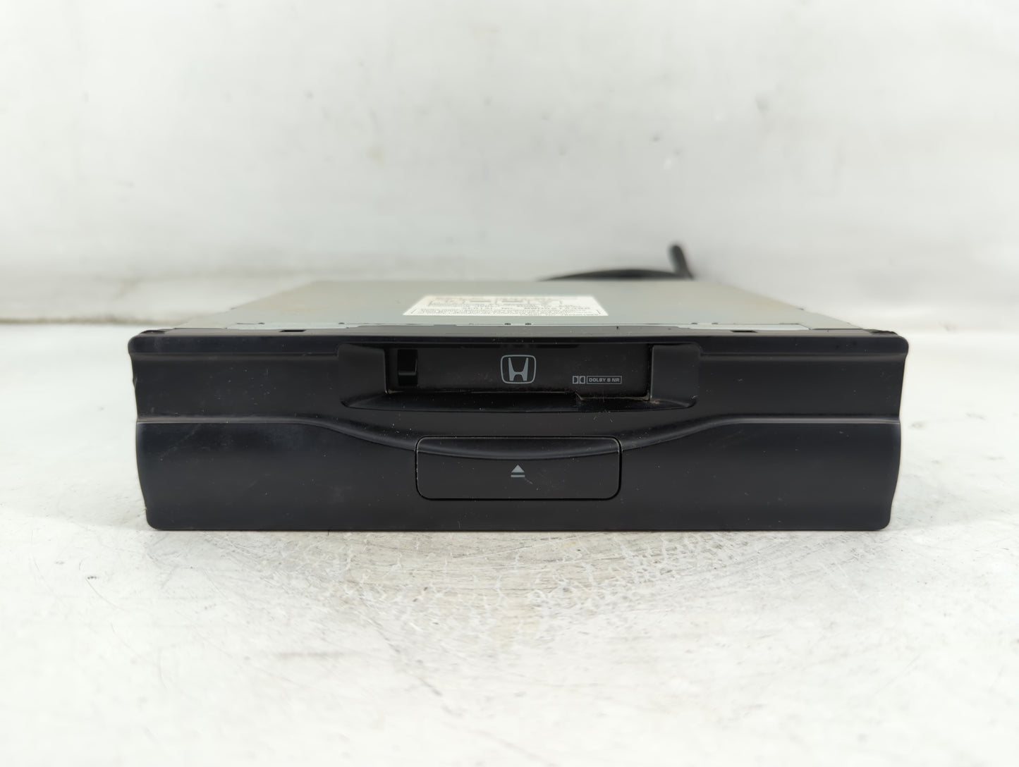 1998-2002 Honda Accord Radio AM FM Cd Player Receiver Replacement P/N:08A03-5B1-050 Fits OEM Used Auto Parts - Oemusedautopa