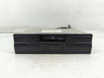 compare product 1998-2002 Honda Accord Radio AM FM Cd Player Receiver Replacement P/N:08A03-5B1-050 Fits OEM Used Auto Parts