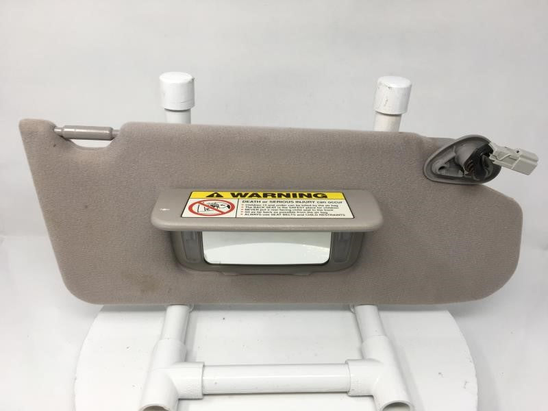 2000 Honda Accord Sun Visor Shade Replacement Passenger Right Mirror Fits Fits 1998 1999 2001 2002 OEM Used Auto Parts - Oem