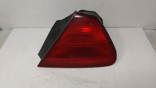 2000 Honda Accord Tail Light Assembly Passenger Right OEM Fits Fits 1998 1999 2001 2002 OEM Used Auto Parts - Oemusedautopar
