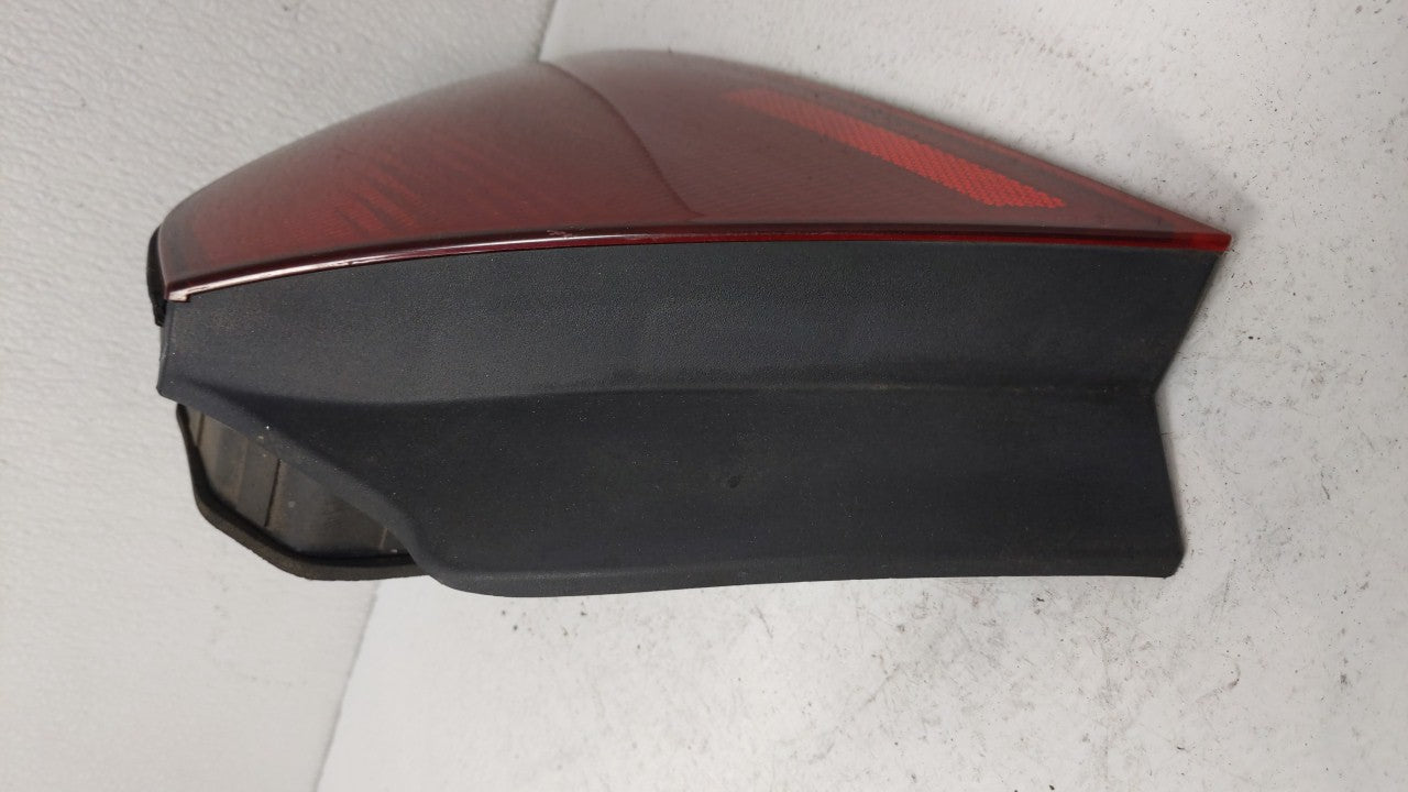 2000 Honda Accord Tail Light Assembly Passenger Right OEM Fits Fits 1998 1999 2001 2002 OEM Used Auto Parts - Oemusedautopar