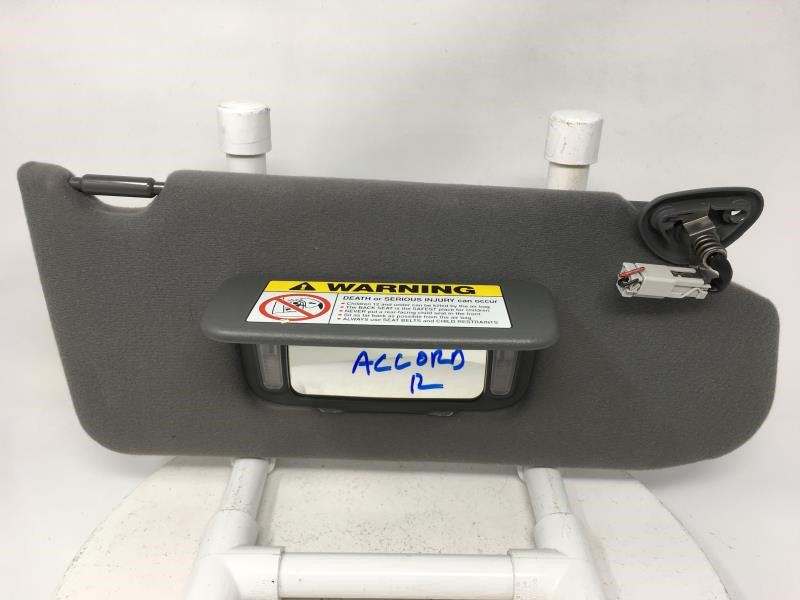 2000 Honda Accord Sun Visor Shade Replacement Passenger Right Mirror Fits Fits 1998 1999 2001 2002 OEM Used Auto Parts - Oem