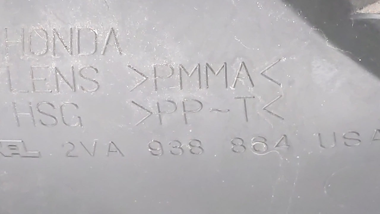 2000 Honda Accord Tail Light Assembly Passenger Right OEM Fits Fits 1998 1999 2001 2002 OEM Used Auto Parts - Oemusedautopar