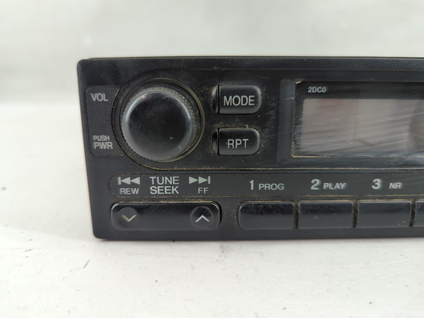 1999-2000 Honda Civic Radio AM FM Cd Player Receiver Replacement P/N:39100-S01-A210-M1 Fits Fits 1999 2000 OEM Used Auto Par