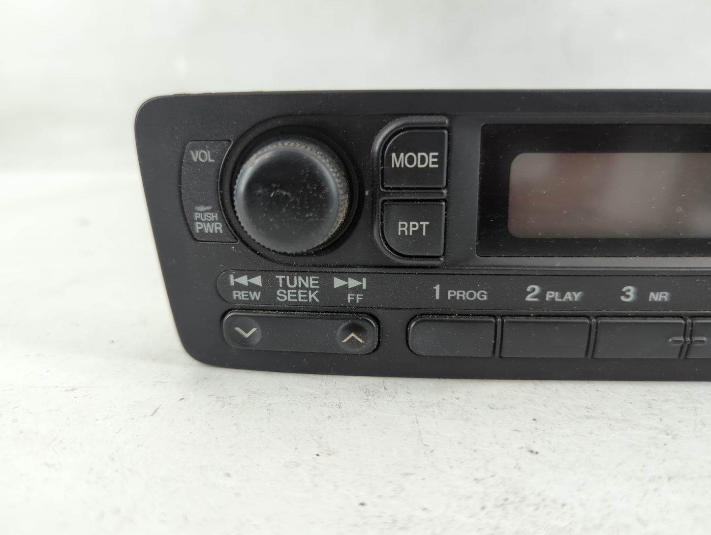 2000 Honda Civic Radio AM FM Cd Player Receiver Replacement P/N:39110-S01-A010-M1 Fits OEM Used Auto Parts - Oemusedautopart