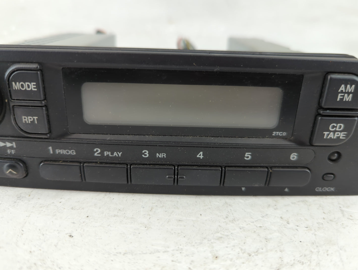 2000 Honda Civic Radio AM FM Cd Player Receiver Replacement P/N:39110-S01-A010-M1 Fits OEM Used Auto Parts - Oemusedautopart