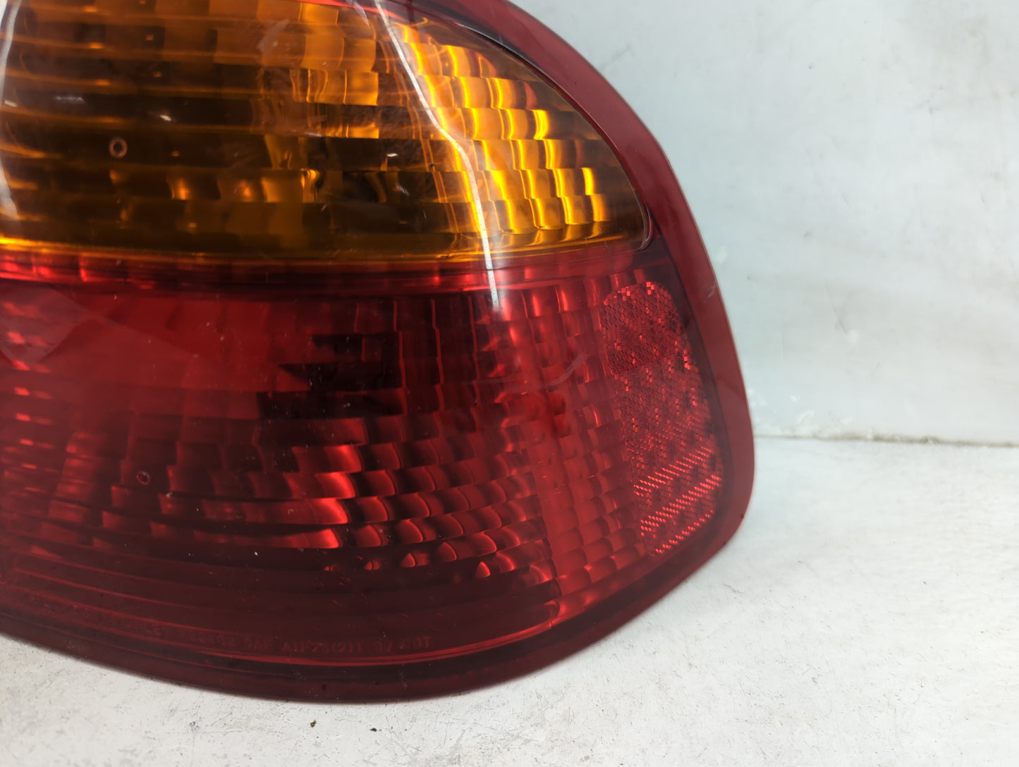 1999-2000 Honda Civic Tail Light Assembly Passenger Right OEM P/N:7443 21/5W Fits Fits 1999 2000 OEM Used Auto Parts - Oemus