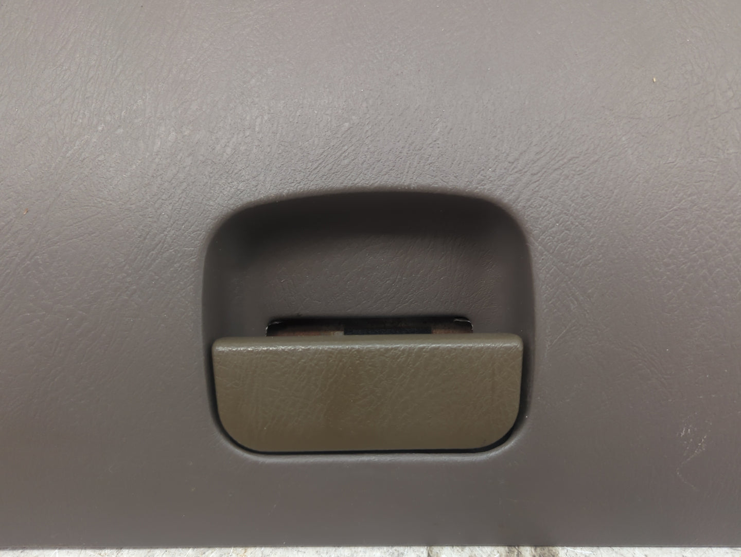 2000 Honda Civic Passenger Glove Box Door Storage Compartment Taupe - Oemusedautoparts1.com