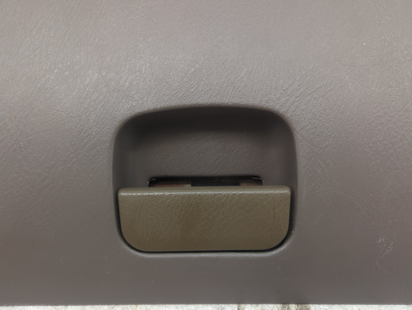 2000 Honda Civic Passenger Glove Box Door Storage Compartment Taupe - Oemusedautoparts1.com