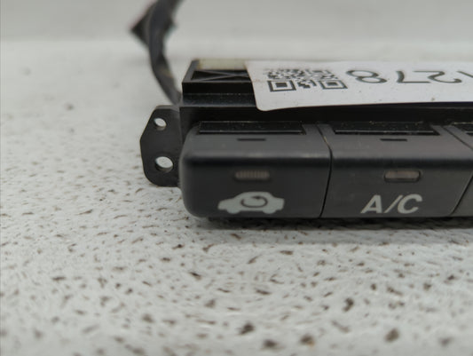 1999-2000 Honda Civic Climate Control Module Temperature AC/Heater Replacement Fits Fits 1999 2000 OEM Used Auto Parts