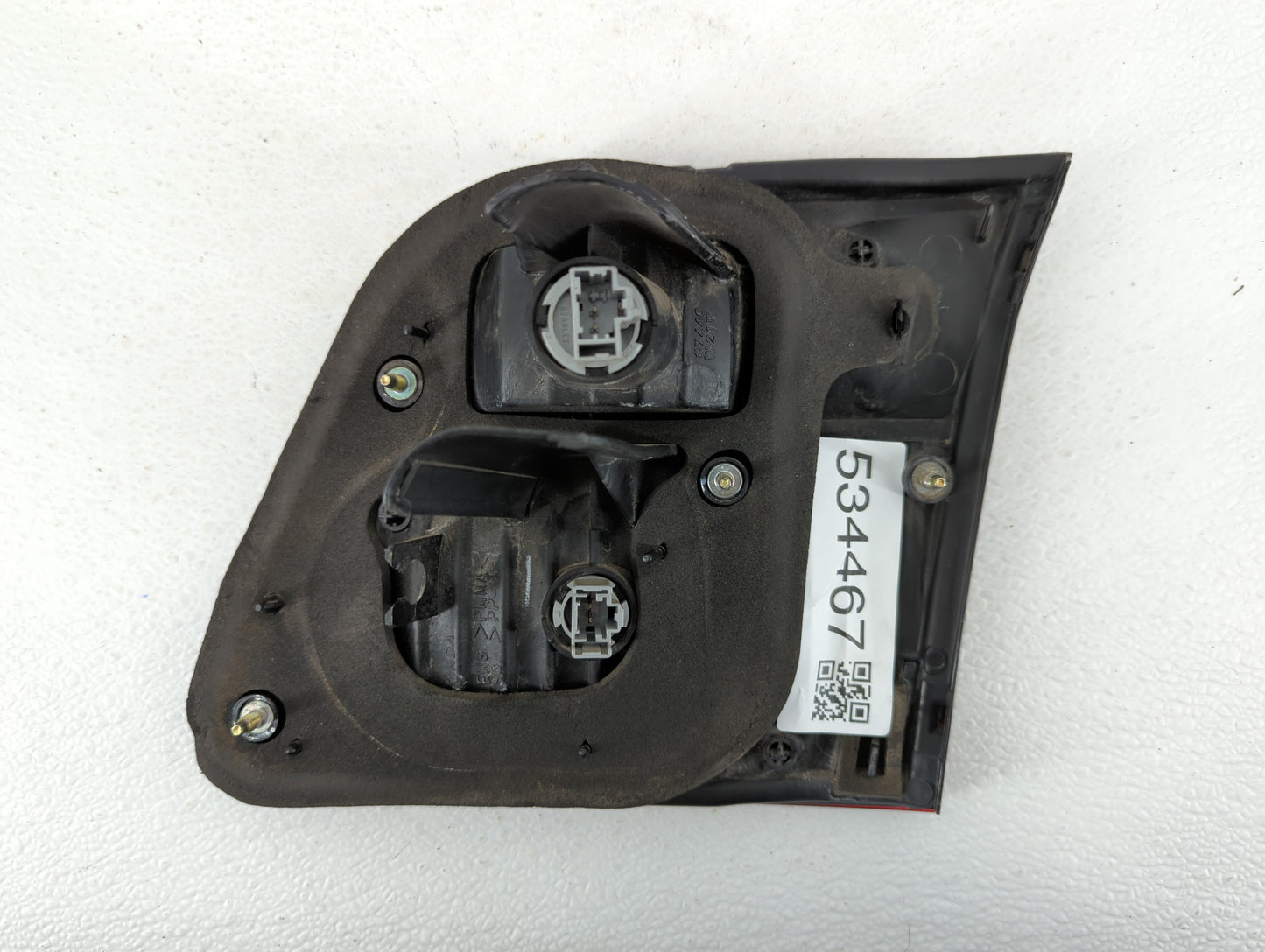 1999-2000 Honda Civic Tail Light Assembly Driver Left OEM Fits Fits 1999 2000 OEM Used Auto Parts - Oemusedautoparts1.com