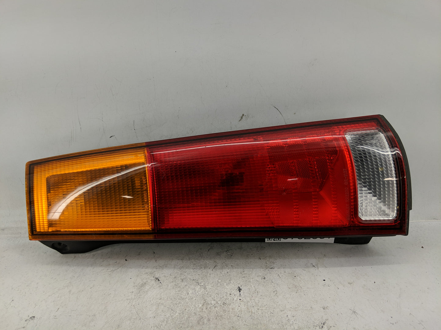 1997-2001 Honda Cr-V Tail Light Assembly Passenger Right OEM Fits Fits 1997 1998 1999 2000 2001 OEM Used Auto Parts - Oemuse