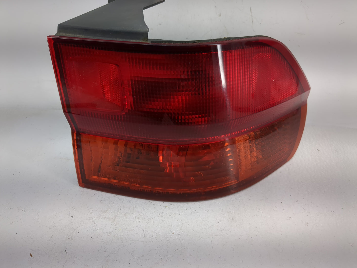 1999-2001 Honda Odyssey Tail Light Assembly Passenger Right OEM Fits Fits 1999 2000 2001 OEM Used Auto Parts - Oemusedautopa