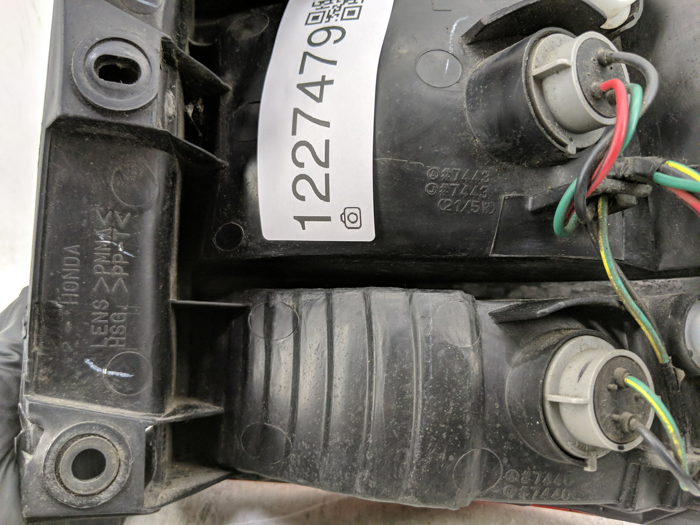 1999-2001 Honda Odyssey Tail Light Assembly Driver Left OEM Fits Fits 1999 2000 2001 OEM Used Auto Parts - Oemusedautoparts1