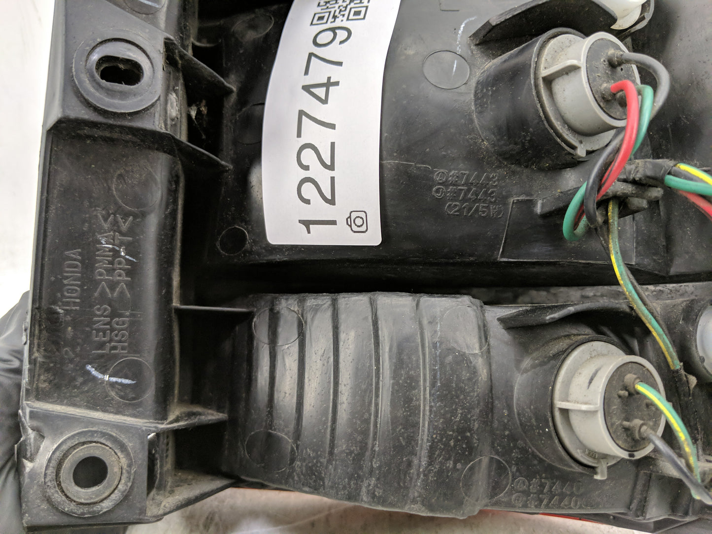 1999-2001 Honda Odyssey Tail Light Assembly Driver Left OEM Fits Fits 1999 2000 2001 OEM Used Auto Parts - Oemusedautoparts1