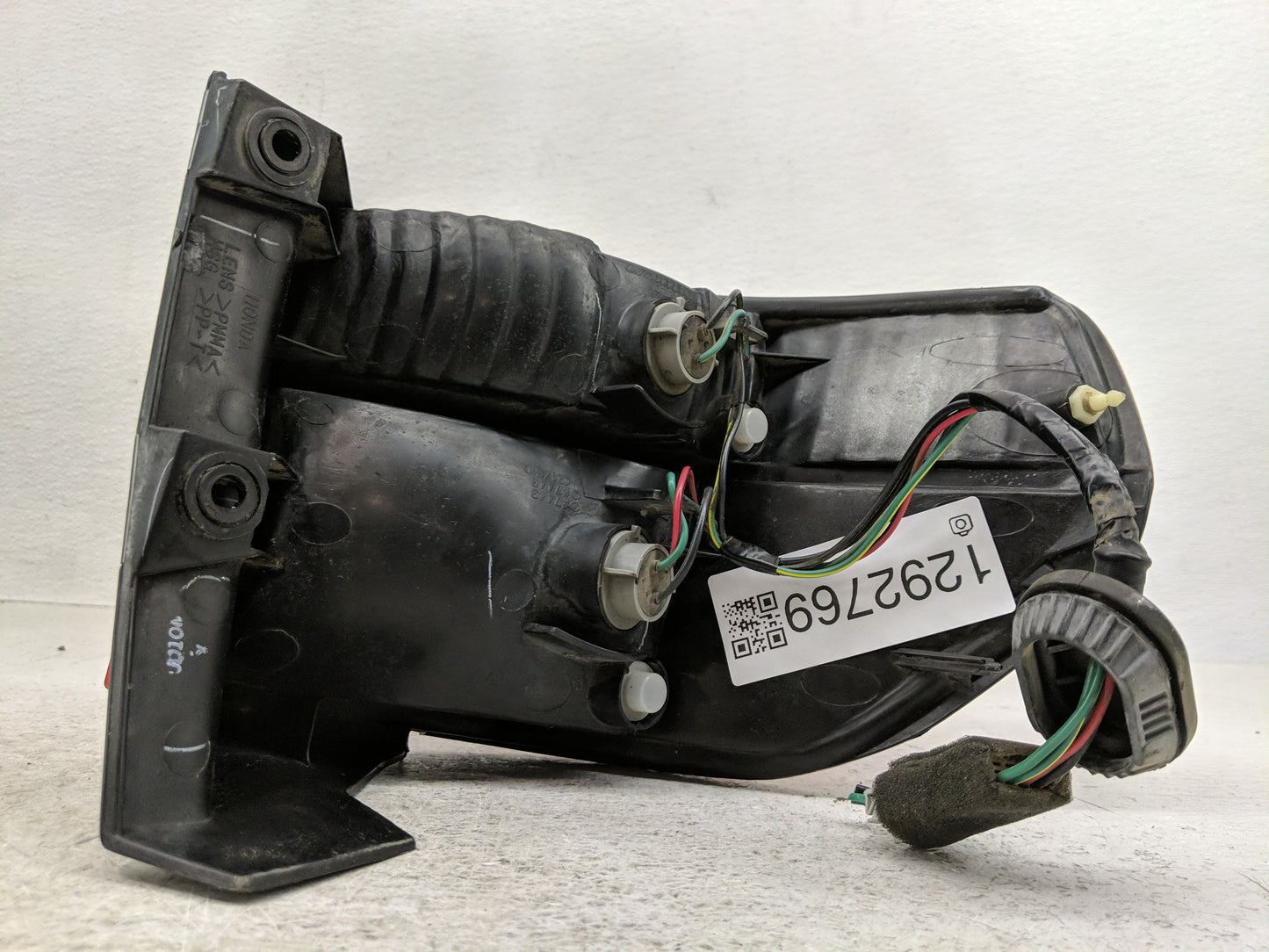 1999-2001 Honda Odyssey Tail Light Assembly Passenger Right OEM Fits Fits 1999 2000 2001 OEM Used Auto Parts - Oemusedautopa