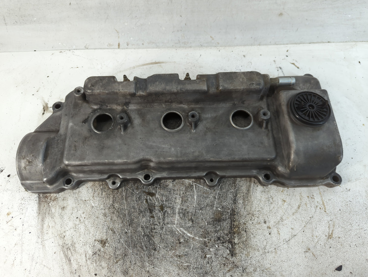 2000 Honda Prelude Driver Left Cylinder Head Valve Cover P/N:11212-0A021 Fits OEM Used Auto Parts - Oemusedautoparts1.com