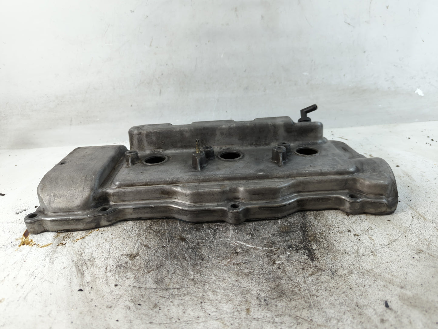 2000 Honda Prelude Driver Left Cylinder Head Valve Cover P/N:11211-0A011 Fits OEM Used Auto Parts - Oemusedautoparts1.com