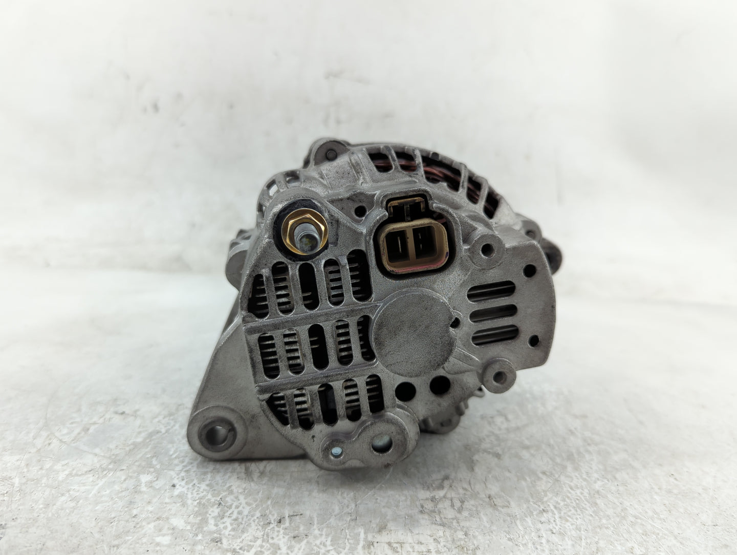 2000-2002 Hyundai Accent Alternator Replacement Generator Charging Assembly Engine OEM Fits Fits 2000 2001 2002 2003 2004 OE