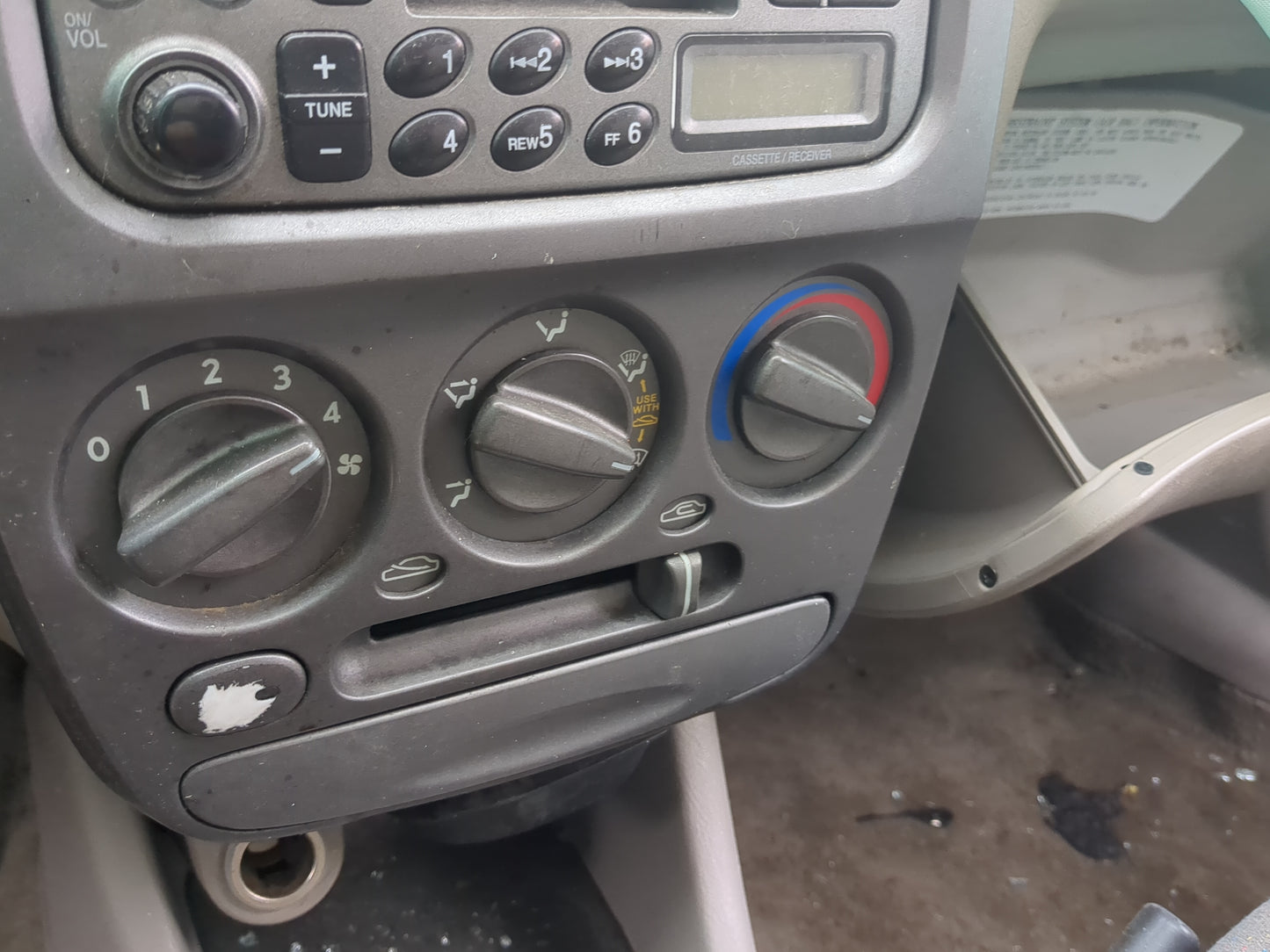 2000-2002 Hyundai Accent Climate Control Module Temperature AC/Heater Replacement Fits Fits 2000 2001 2002 OEM Used Auto Par