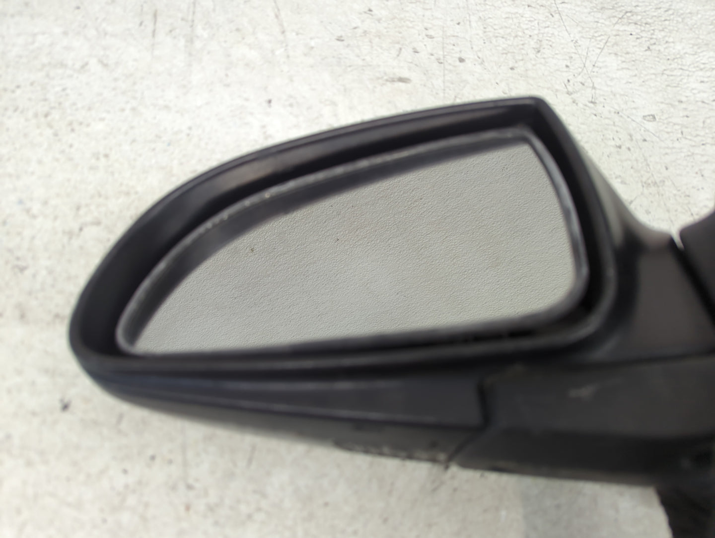 2000-2002 Hyundai Accent Driver Side View Mirror - Left Door Mirror OEM Used - Oemusedautoparts1.com