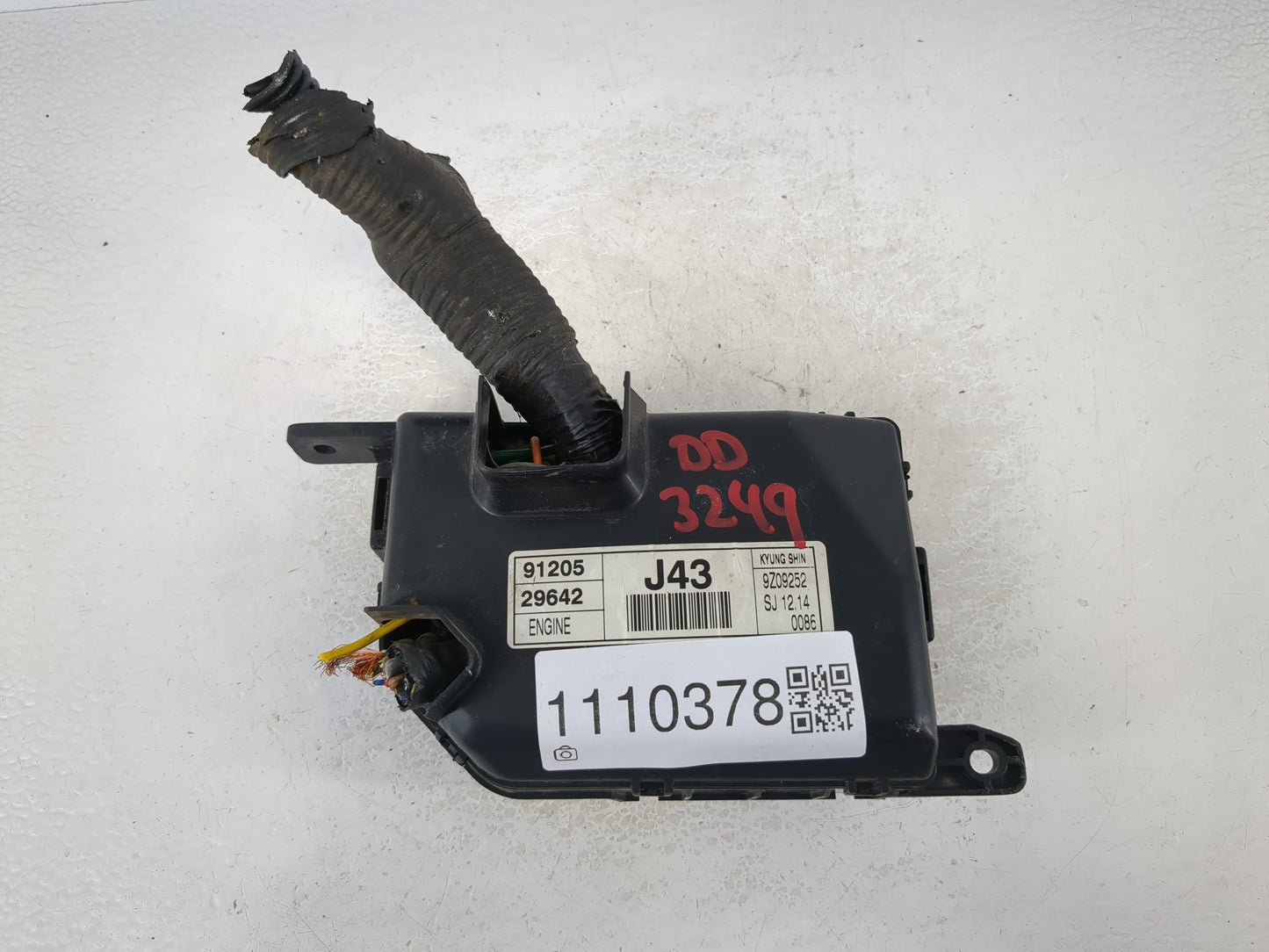 2000 Hyundai Elantra Fusebox Fuse Box Panel Relay Module P/N:91205 29642 Fits OEM Used Auto Parts - Oemusedautoparts1.com