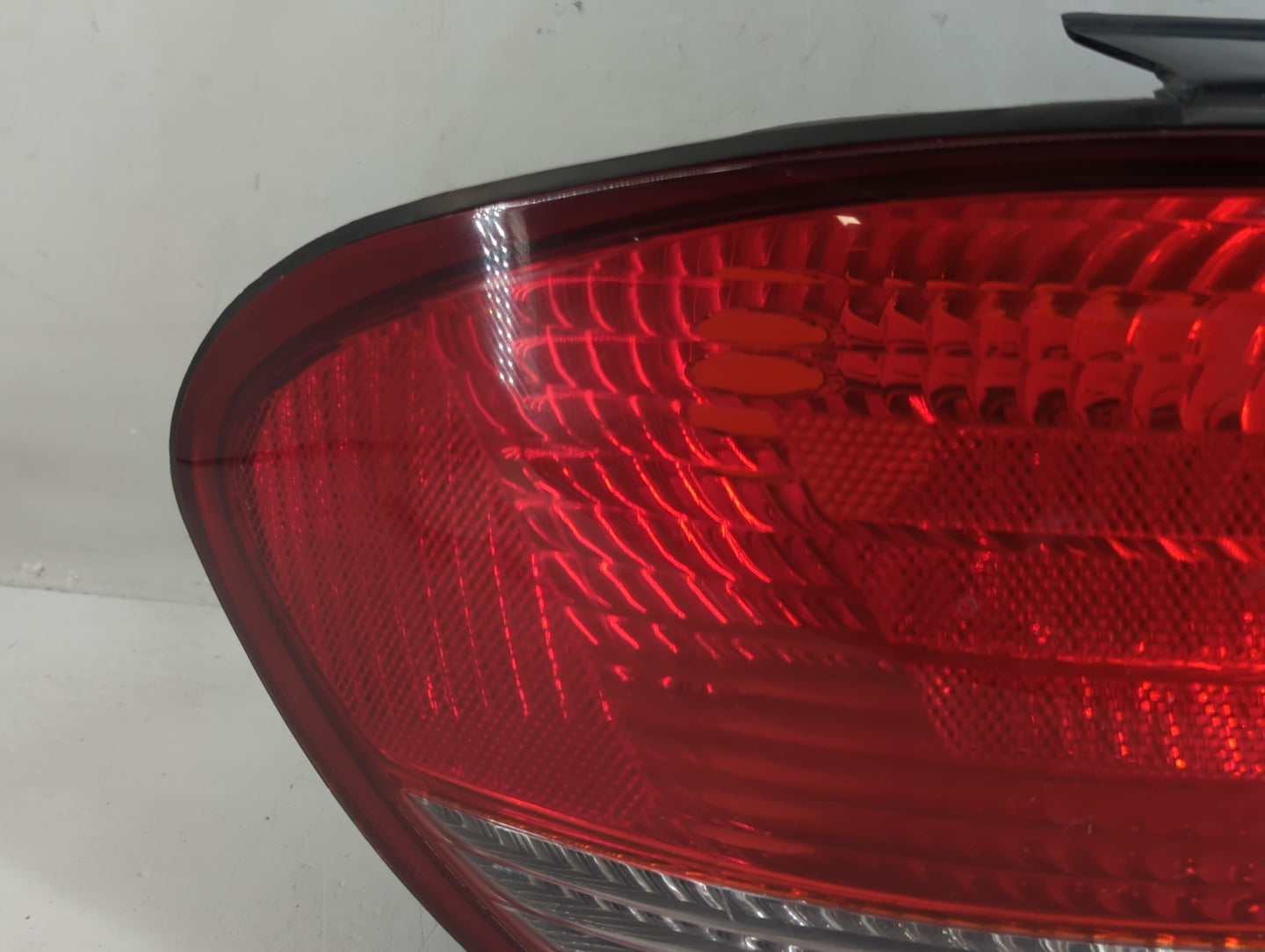 2000-2001 Hyundai Tiburon Tail Light Assembly Driver Left OEM Fits Fits 2000 2001 OEM Used Auto Parts - Oemusedautoparts1.co