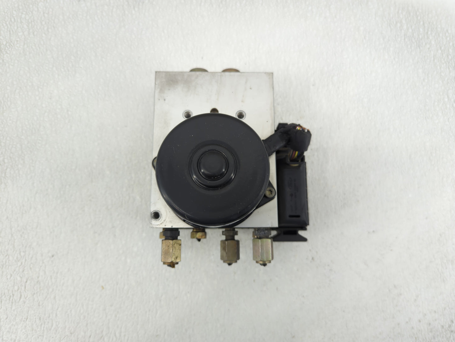2000 Jaguar S-Type ABS Pump Control Module Replacement P/N:10.0511-8186.1 Fits OEM Used Auto Parts - Oemusedautoparts1.com