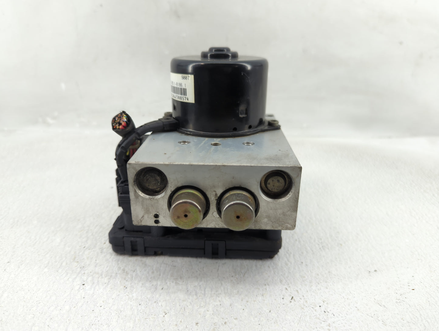 2000 Jaguar S-Type ABS Pump Control Module Replacement P/N:10.0511-8186.1 Fits OEM Used Auto Parts - Oemusedautoparts1.com
