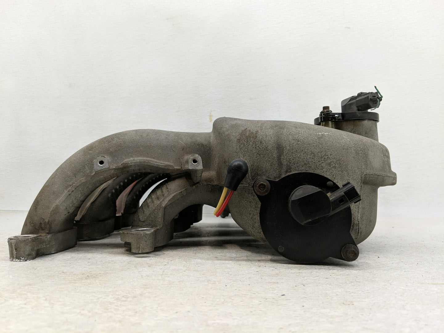 2000 Jaguar S-Type Air Intake Manifold P/N:9424-A Fits OEM Used Auto Parts - Oemusedautoparts1.com