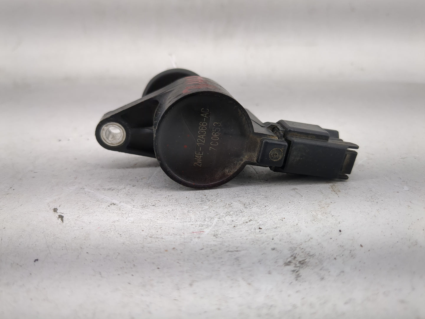 2000-2003 Jaguar S-type Ignition Coil Igniter Pack - Oemusedautoparts1.com