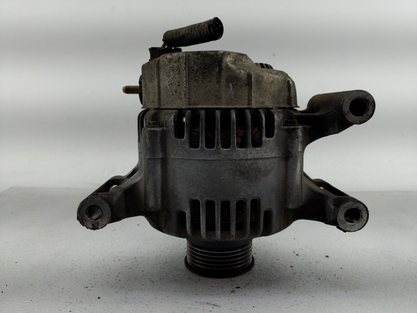 2000-2003 Jaguar S-Type Alternator Replacement Generator Charging Assembly Engine OEM P/N:XR83-10300-BC TN101211-7892 Fits O