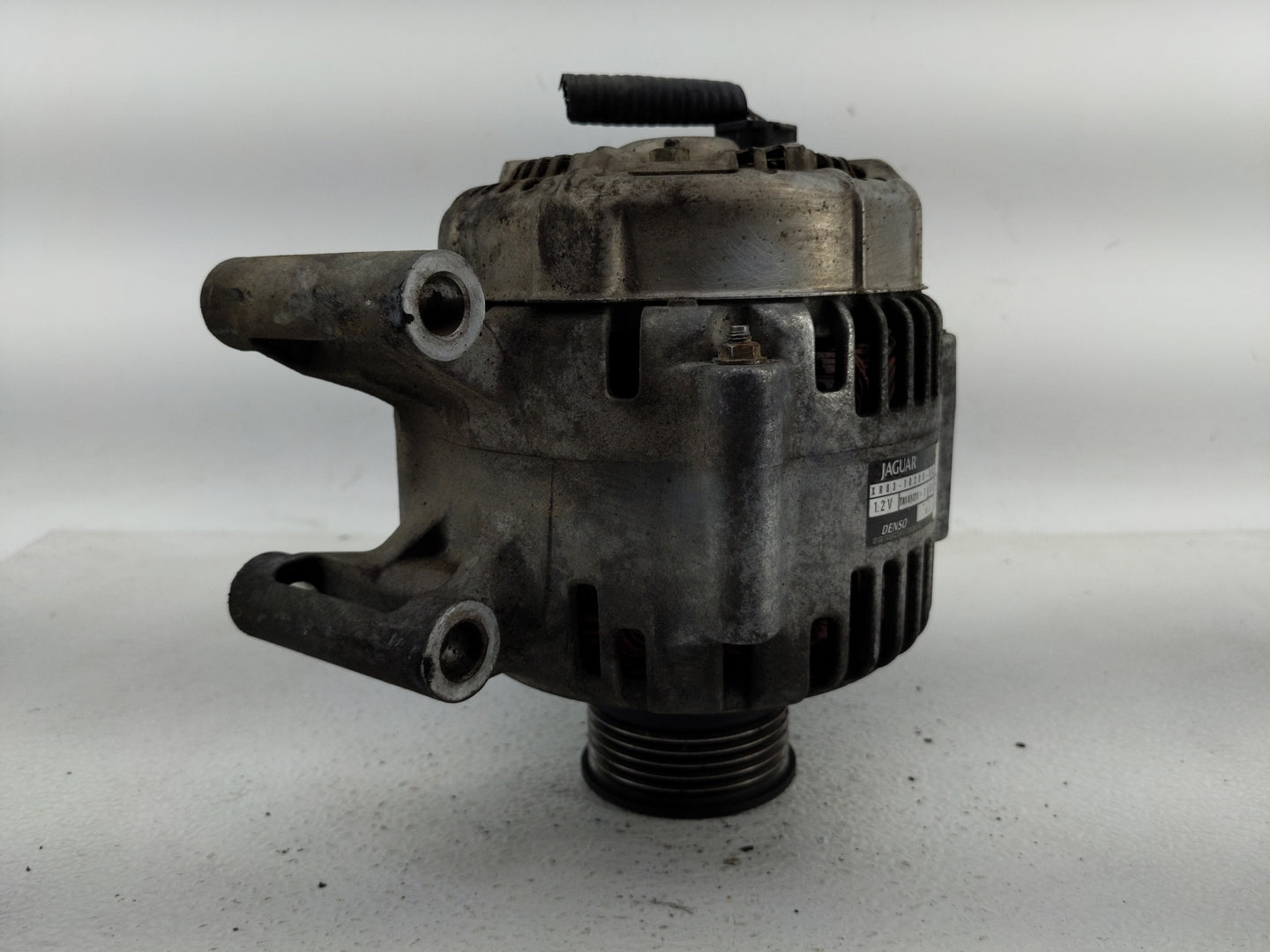 2000-2003 Jaguar S-Type Alternator Replacement Generator Charging Assembly Engine OEM P/N:XR83-10300-BC TN101211-7892 Fits O