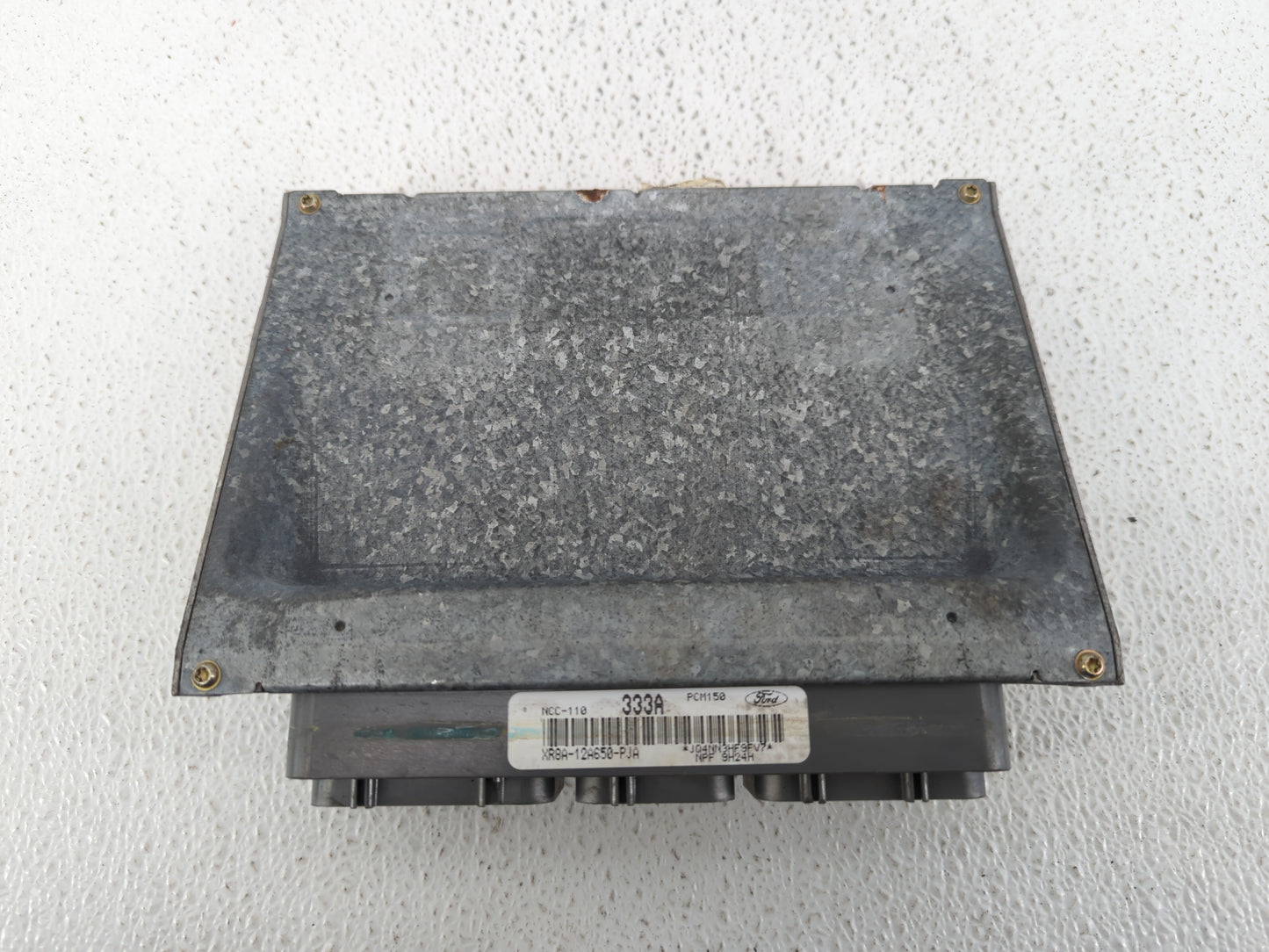 2000-2001 Jaguar S-Type PCM Engine Control Computer ECU ECM PCU OEM P/N:XR8A-12A650-PJA 1R8A-12A650-EJA Fits Fits 2000 2001 