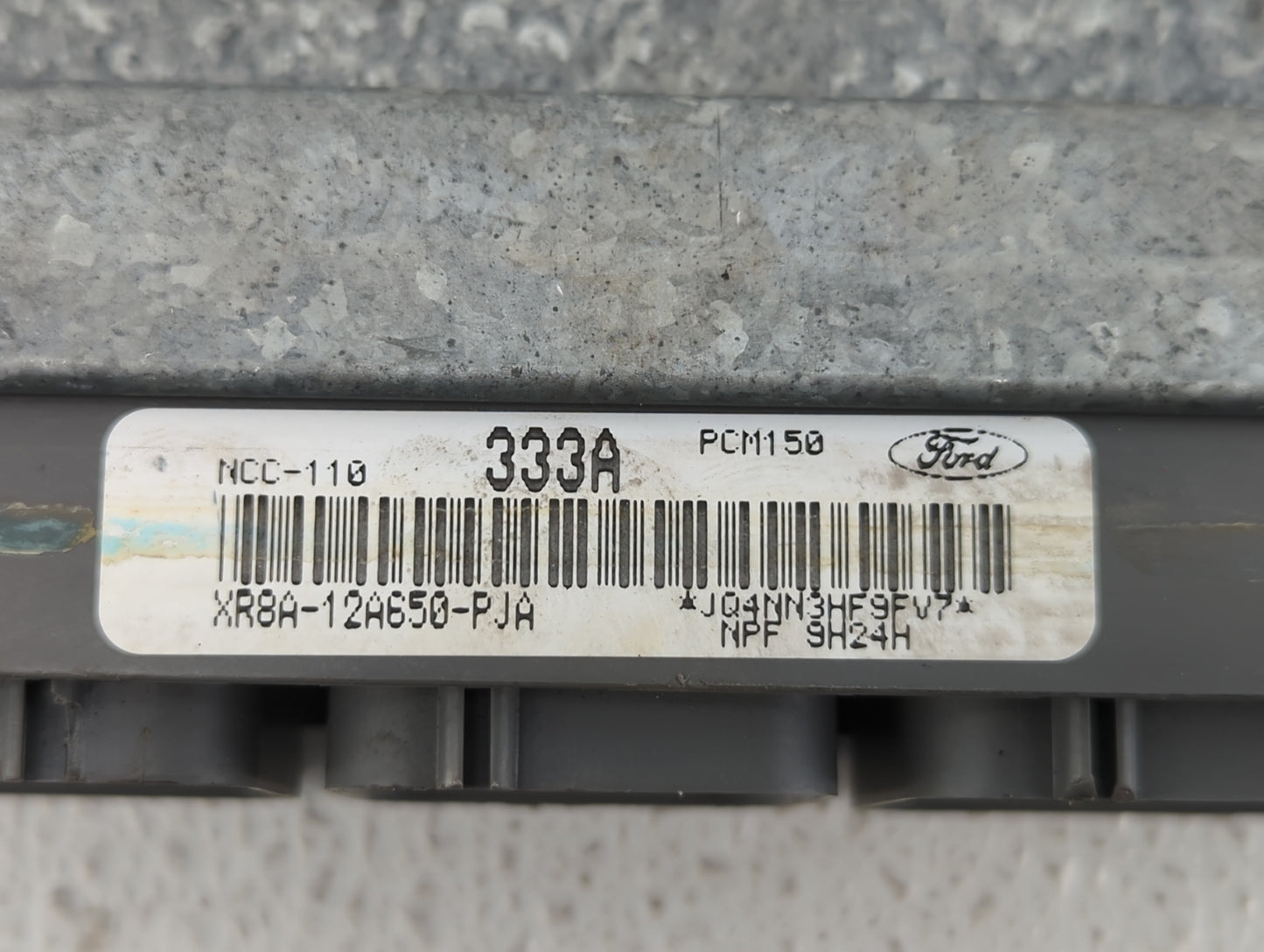 2000-2001 Jaguar S-Type PCM Engine Control Computer ECU ECM PCU OEM P/N:XR8A-12A650-PJA 1R8A-12A650-EJA Fits Fits 2000 2001 