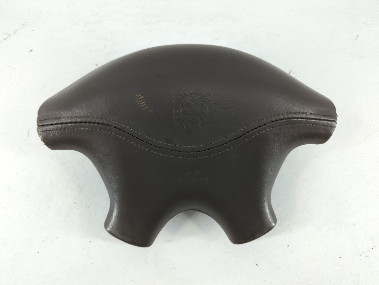 2000 Jaguar S-Type Air Bag Driver Left Steering Wheel Mounted Fits OEM Used Auto Parts - Oemusedautoparts1.com