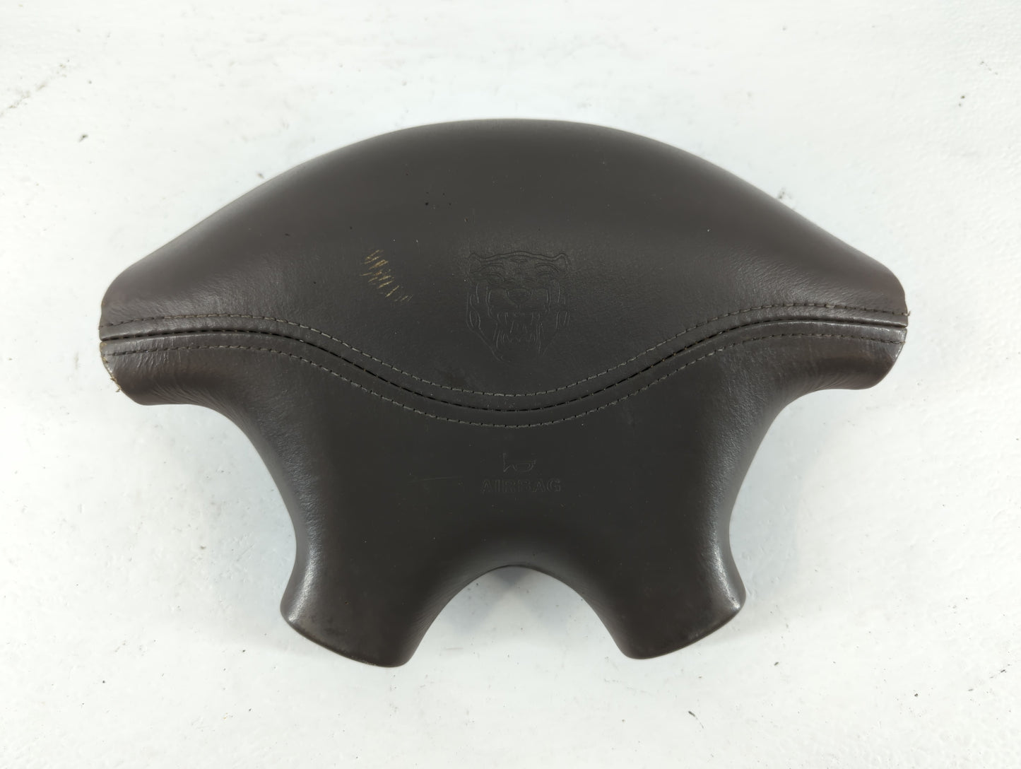 2000 Jaguar S-Type Air Bag Driver Left Steering Wheel Mounted Fits OEM Used Auto Parts - Oemusedautoparts1.com
