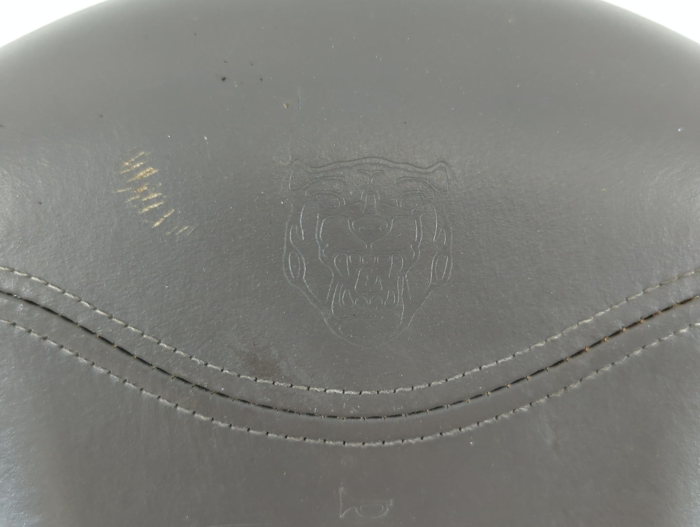2000 Jaguar S-Type Air Bag Driver Left Steering Wheel Mounted Fits OEM Used Auto Parts - Oemusedautoparts1.com