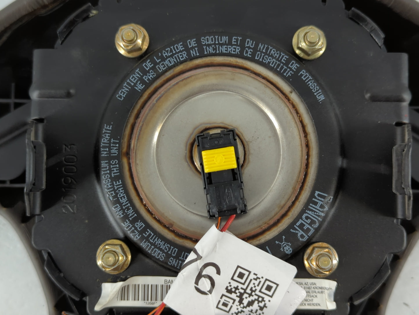 2000 Jaguar S-Type Air Bag Driver Left Steering Wheel Mounted Fits OEM Used Auto Parts - Oemusedautoparts1.com