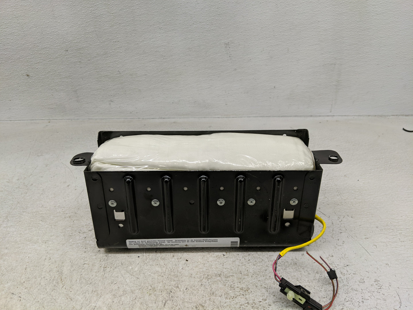 1998-2000 Jaguar Xk8 Air Bag Passenger Right Dashboard OEM P/N:HJB 9670 AA Fits Fits 1998 1999 2000 OEM Used Auto Parts - Oe