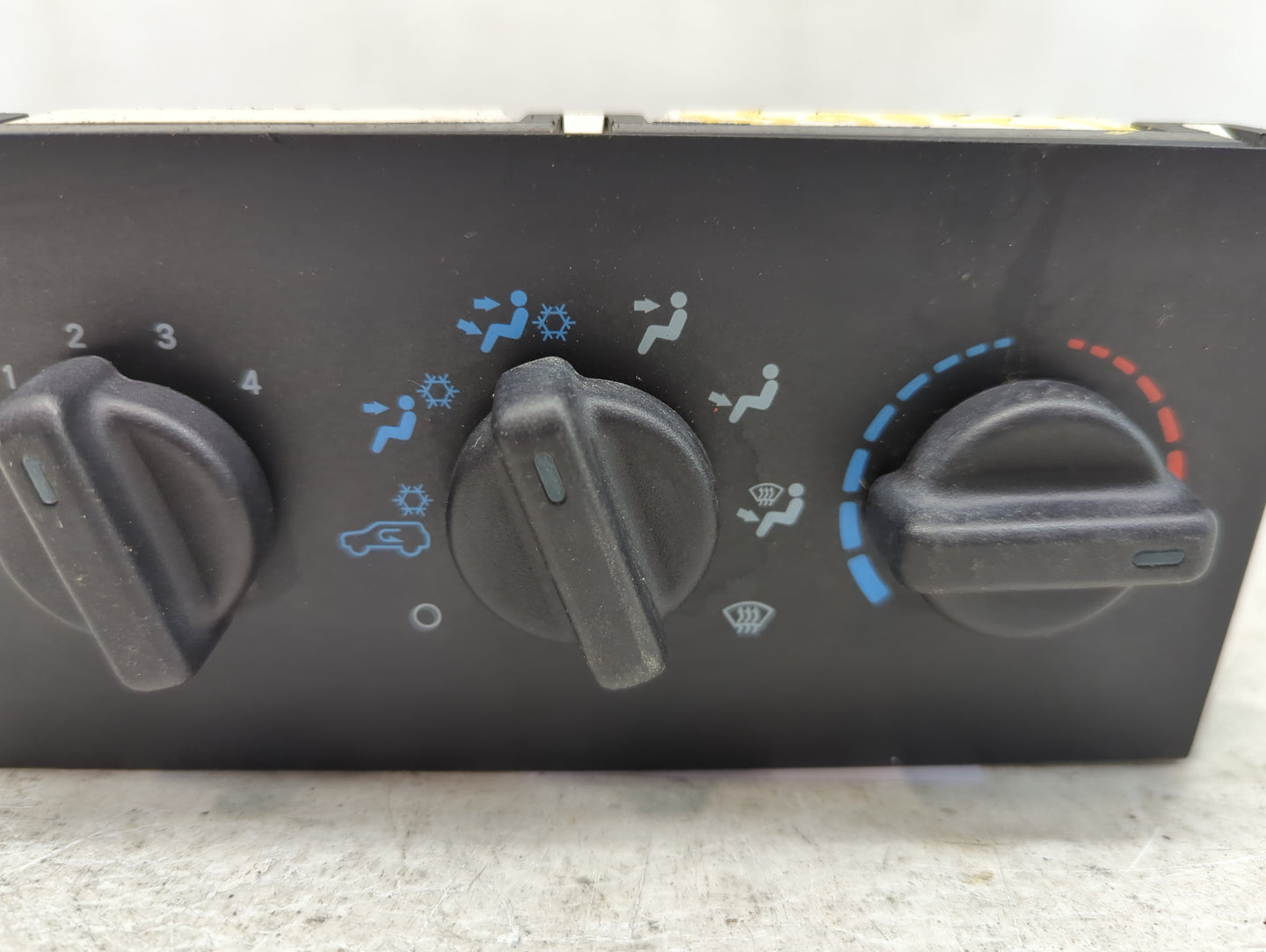 1999-2001 Jeep Cherokee Climate Control Module Temperature AC/Heater Replacement P/N:55036655D Fits Fits 1999 2000 2001 OEM 
