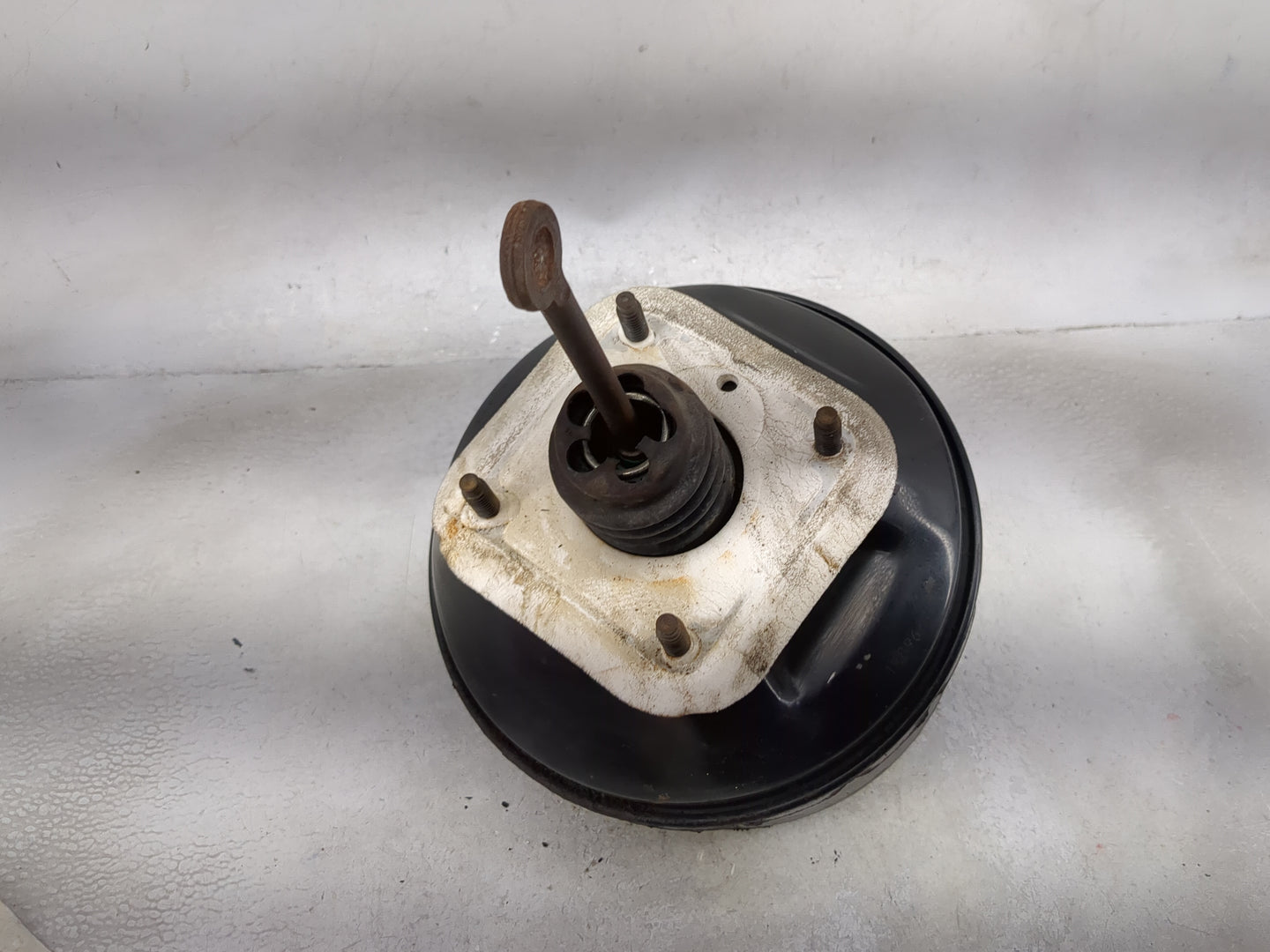 1997-2001 Jeep Cherokee Power Brake Booster Oem - Oemusedautoparts1.com