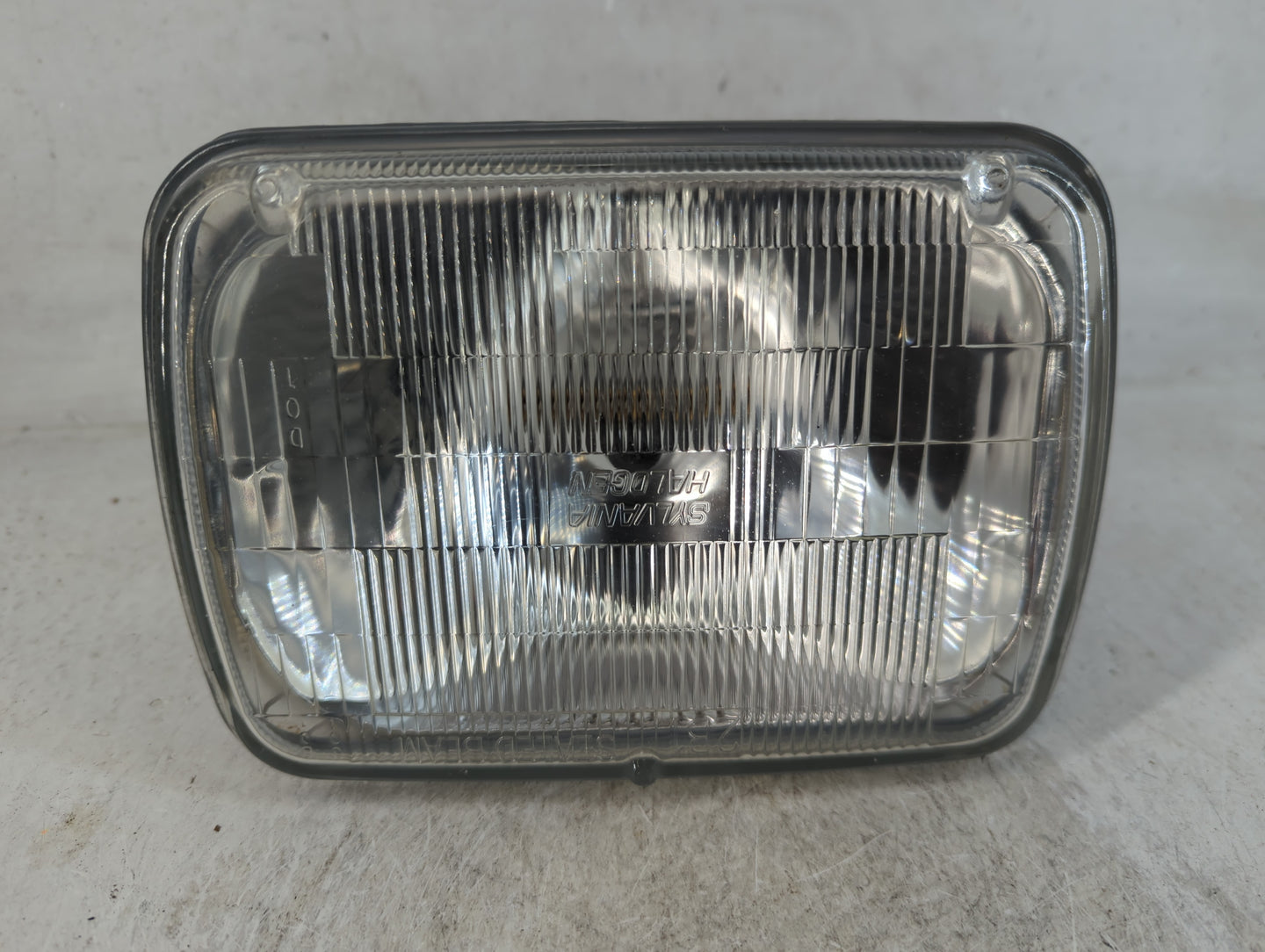 1997-2001 Jeep Cherokee Passenger Right Oem Head Light Headlight Lamp - Oemusedautoparts1.com