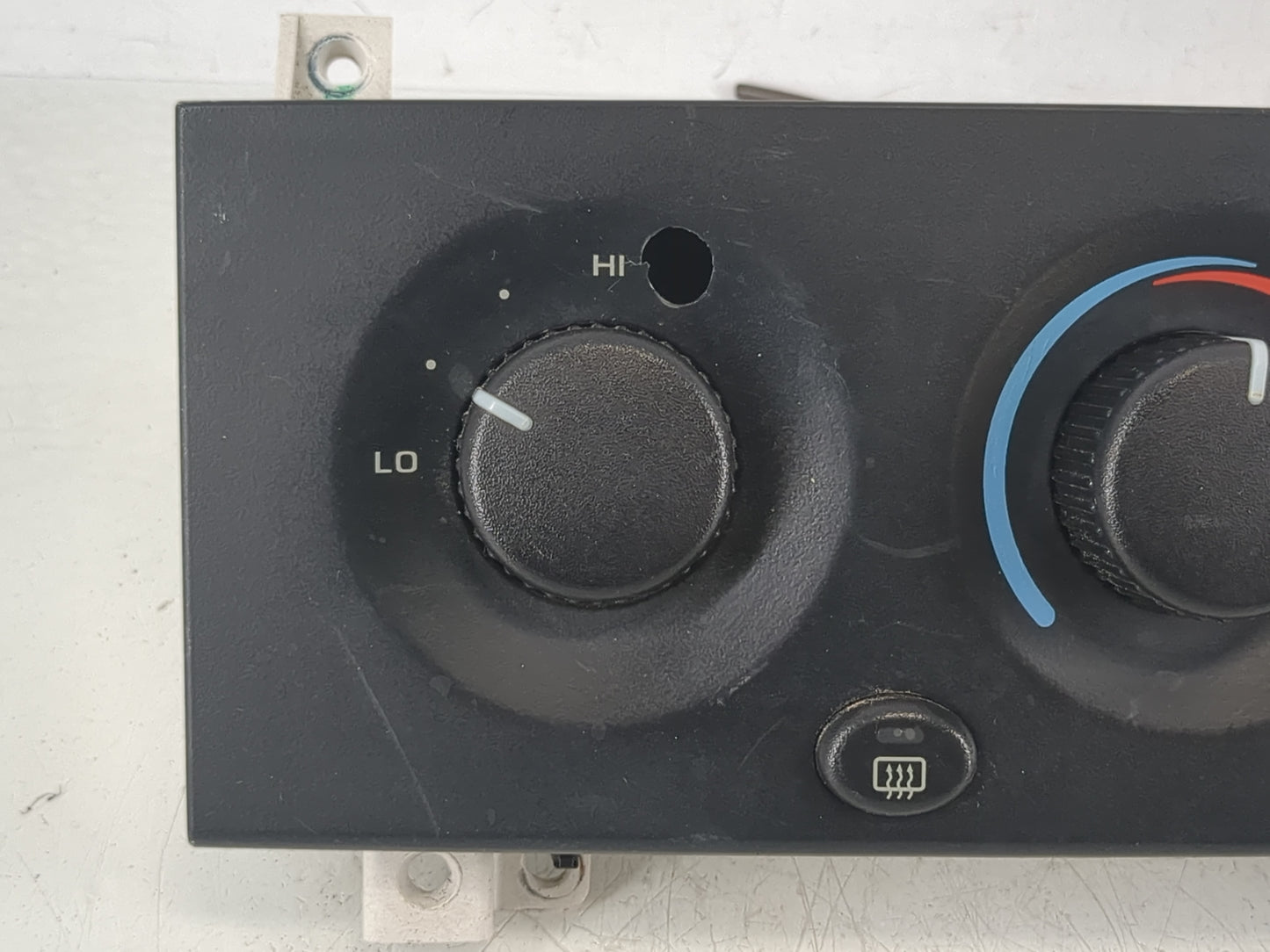 1999-2004 Jeep Grand Cherokee Climate Control Module Temperature AC/Heater Replacement P/N:P55115904AC 12222820 Fits OEM Use