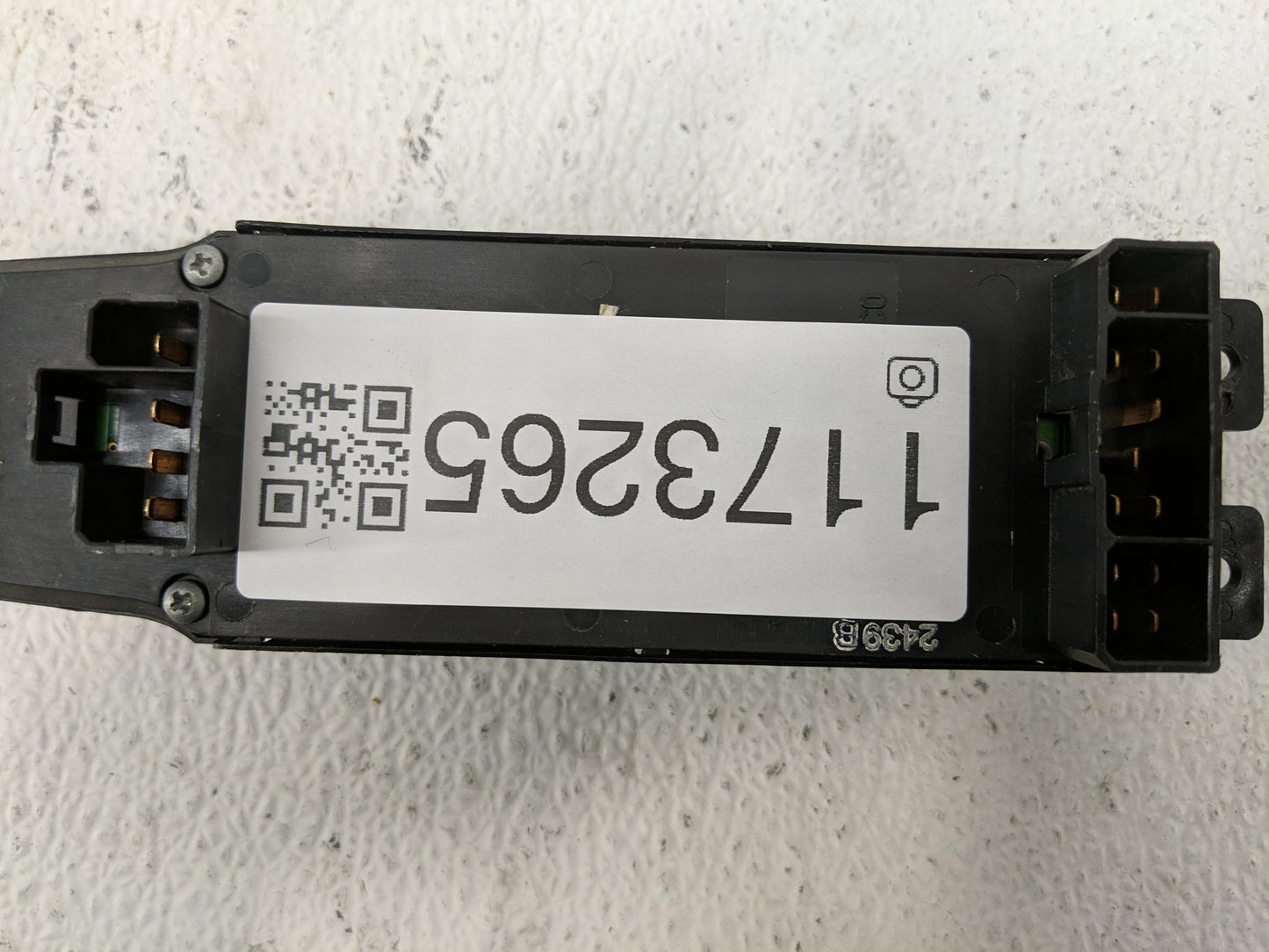 1999-2004 Jeep Grand Cherokee Master Power Window Switch Replacement Driver Side Left P/N:2439B Fits OEM Used Auto Parts - O